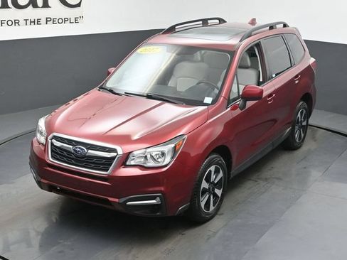Used 2017 Subaru Forester 2.5i Premium w/ All-Weather Package AWD/4WD image 45