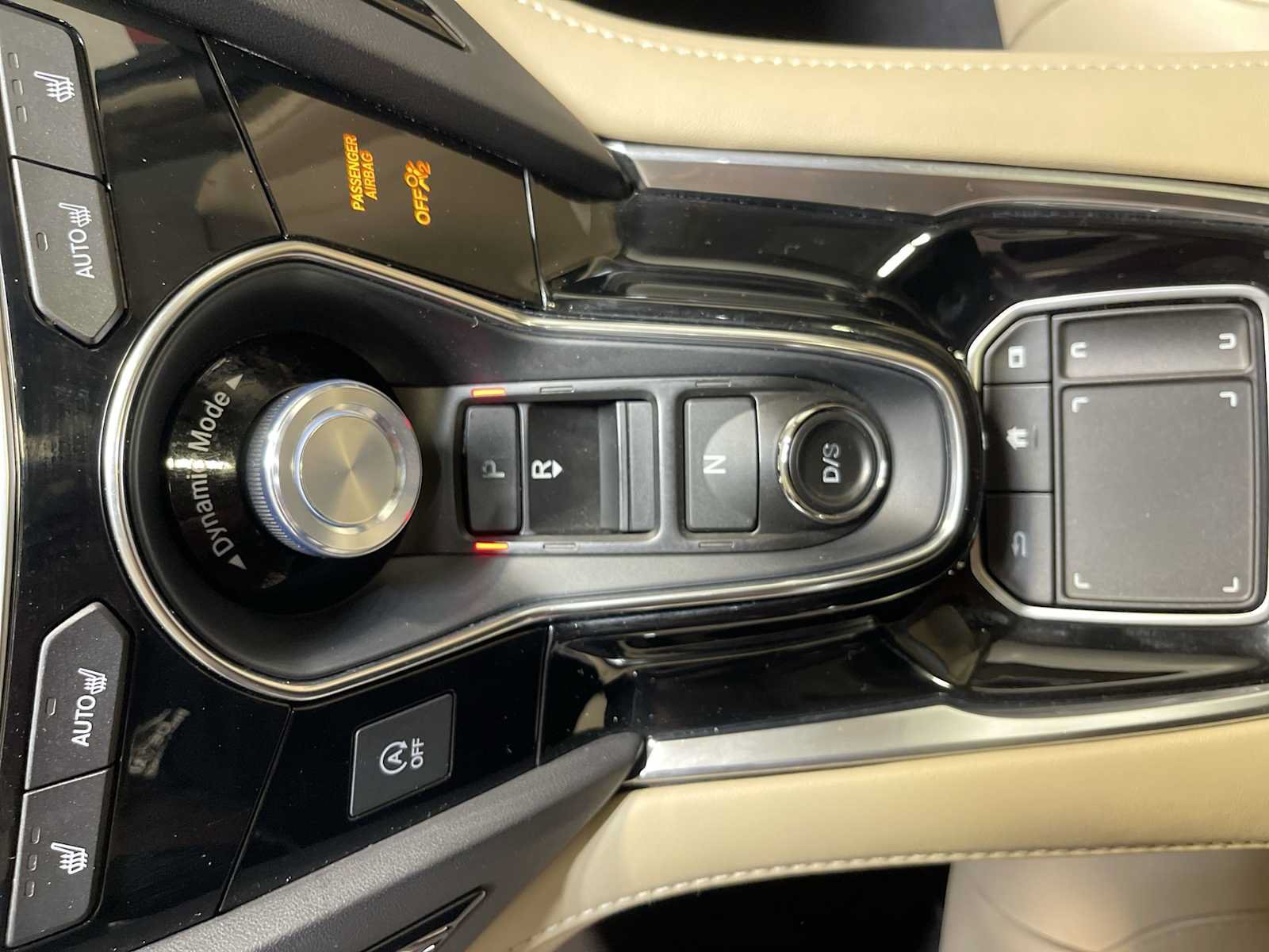 Used 2019 Acura RDX w/ Technology Package AWD/4WD image 17