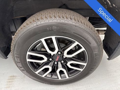 Used 2024 GMC Sierra 1500 AT4 w/ Technology Package AWD/4WD image 6