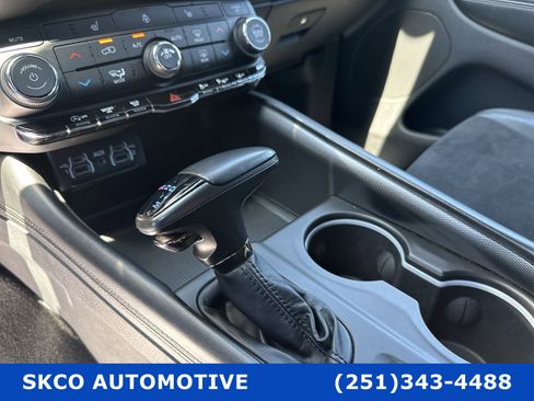 Used 2022 Dodge Durango GT image 25