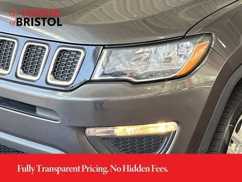 Used 2018 Jeep Compass Sport w/ Tech Group AWD/4WD image 10
