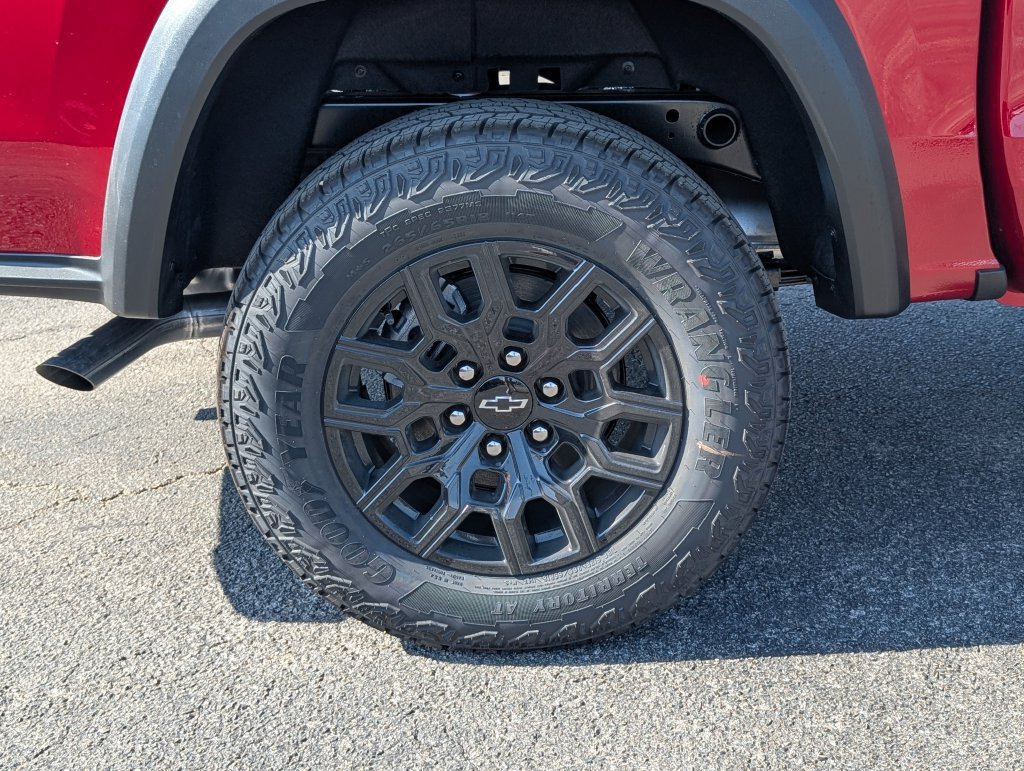 New 2026 Chevrolet Colorado Trail Boss AWD/4WD image 3