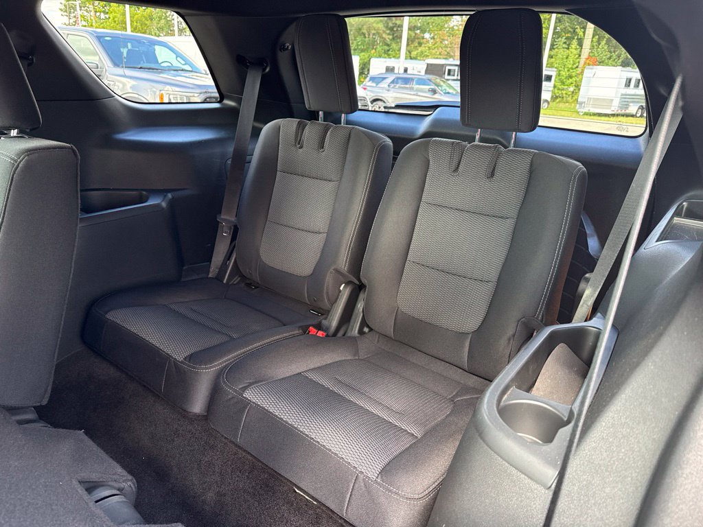 Used 2018 Ford Explorer XLT FWD image 11