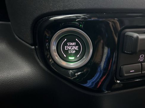 Used 2022 Chevrolet Silverado 1500 LT Trail Boss w/ LT Trail Boss Premium Package image 15