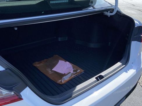 New 2026 Toyota Camry Hybrid image 10