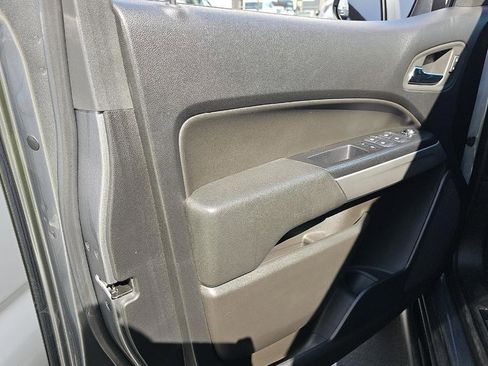 Used 2022 Chevrolet Colorado ZR2 image 9