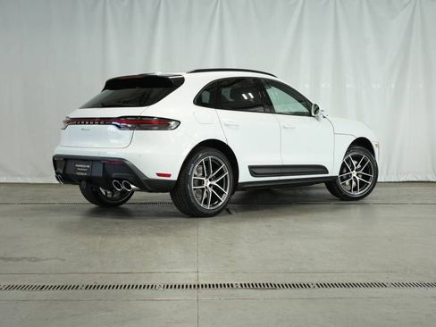 Certified 2025 Porsche Macan AWD/4WD image 7