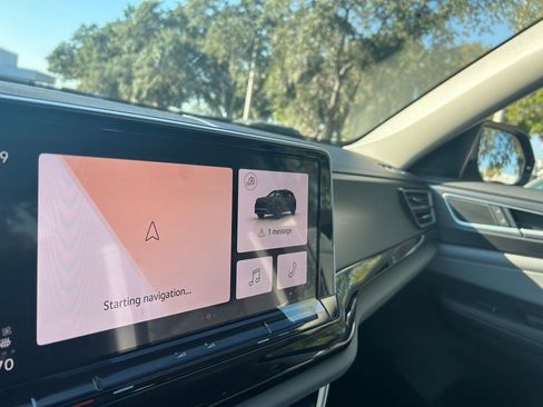 New 2026 Volkswagen Atlas Peak Edition image 11