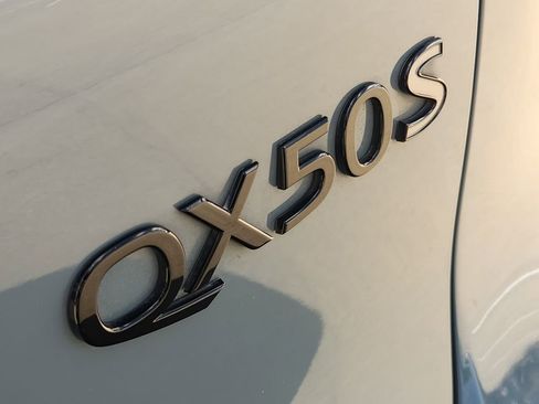 Used 2024 INFINITI QX50 Sport FWD image 12