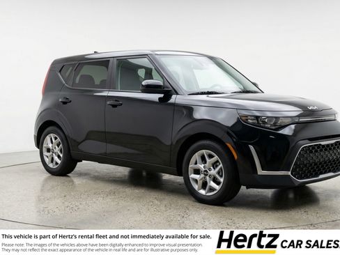 Used 2025 Kia Soul LX image 1