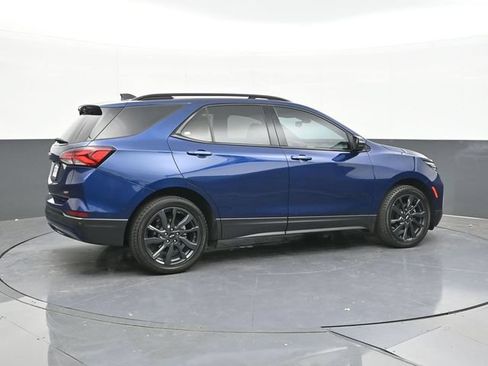 Used 2022 Chevrolet Equinox RS w/ RS Leather Package FWD image 16
