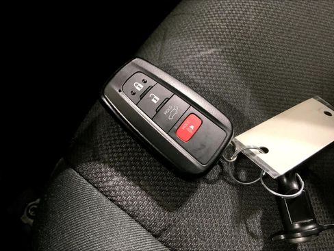 Used 2024 Toyota RAV4 XLE w/ Convenience Package AWD/4WD image 15