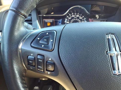 Used 2016 Lincoln MKS FWD image 28