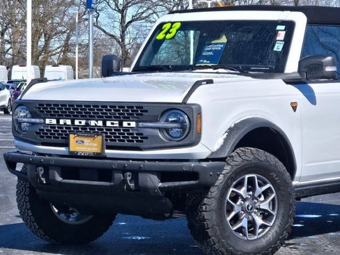 Certified 2023 Ford Bronco Badlands AWD/4WD image 2