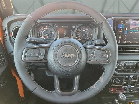 New 2025 Jeep Wrangler Unlimited Rubicon image 12