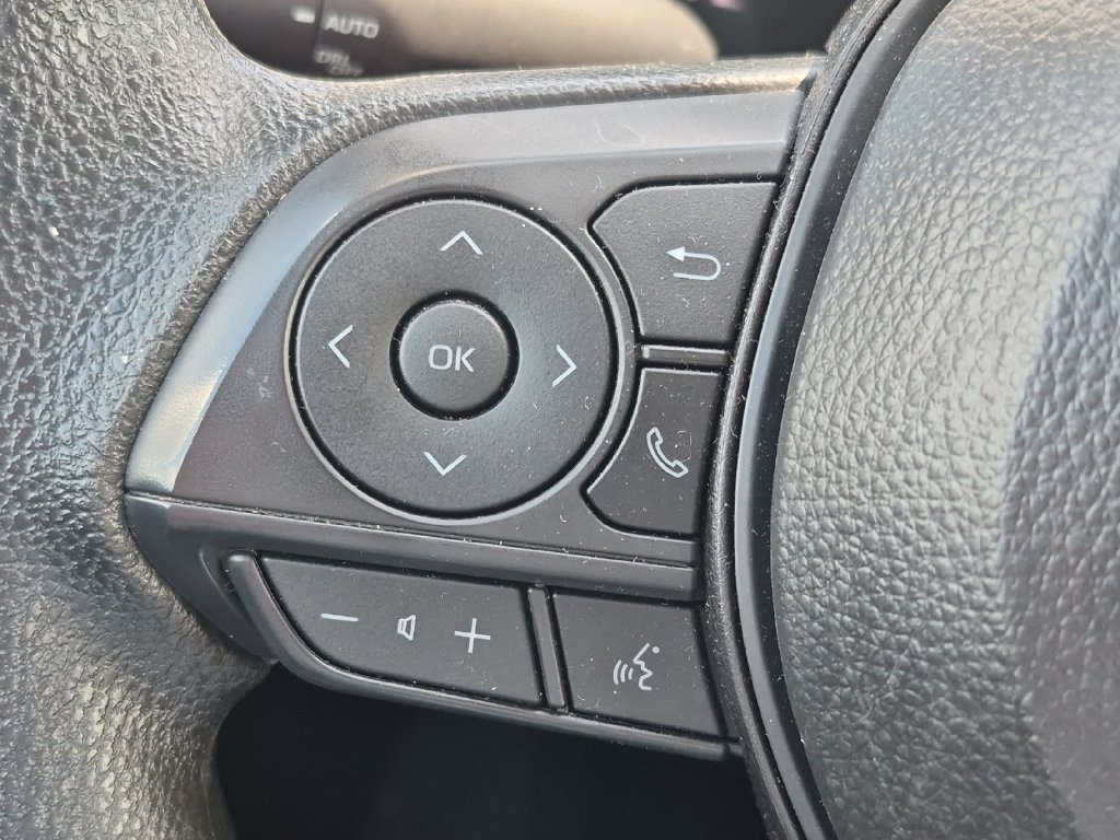 Used 2026 Toyota Corolla LE FWD image 23