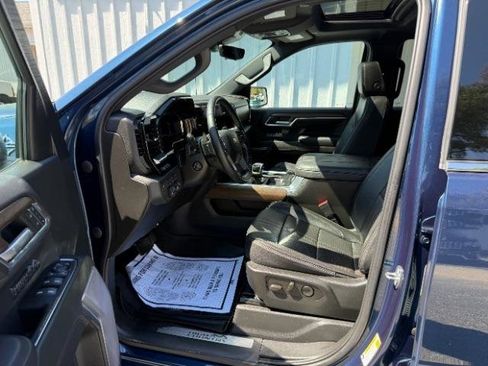 Used 2023 Chevrolet Silverado 1500 High Country w/ High Country Premium Package image 23