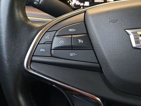 Used 2019 Cadillac XT5 Premium Luxury image 12