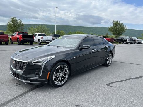 Used 2019 Cadillac CT6 V w/ Driver Assist Package AWD/4WD image 3