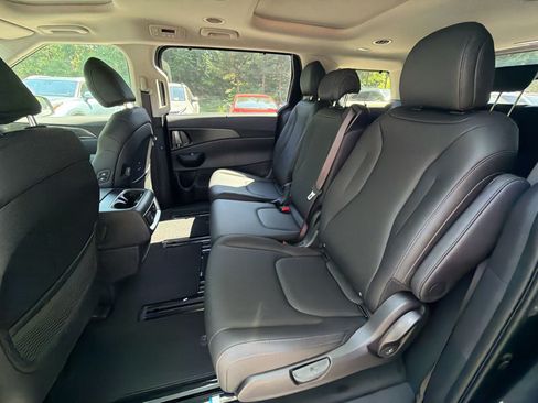New 2026 Kia Carnival SX w/ SX Dark Edition Package FWD image 30
