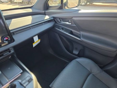 New 2026 Subaru Solterra Premium w/ Premium Convenience Package image 32