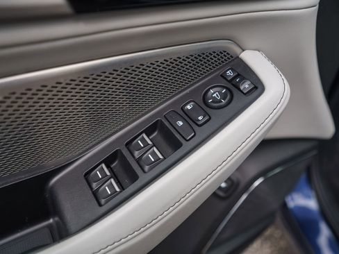 Certified 2022 Acura MDX SH-AWD w/ Technology Package image 25