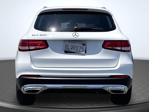 Used 2019 Mercedes-Benz GLC 300 image 4