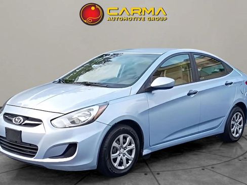 Used 2012 Hyundai Accent GLS image 1