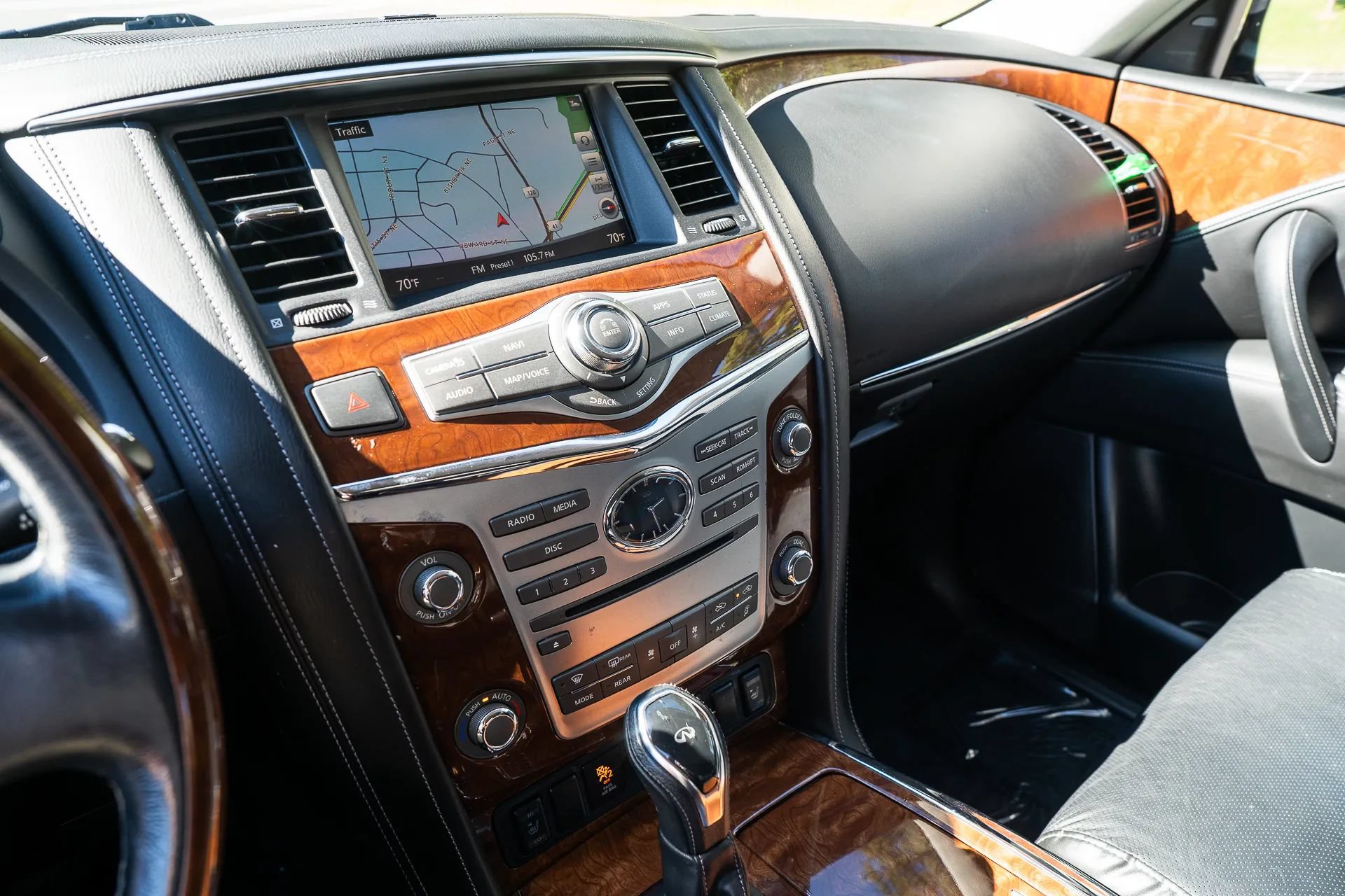Used 2019 INFINITI QX80 Luxe w/ Proassist Package AWD/4WD image 25
