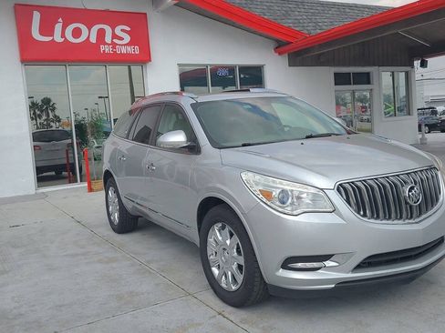 Used 2017 Buick Enclave Premium FWD image 2