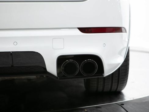 Certified 2023 Porsche Cayenne GTS w/ Premium Package Plus AWD/4WD image 20
