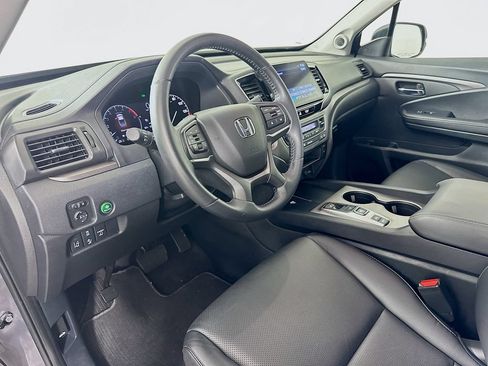 Certified 2025 Honda Ridgeline RTL image 9