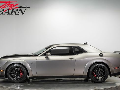 Used 2020 Dodge Challenger SRT Hellcat RWD image 2