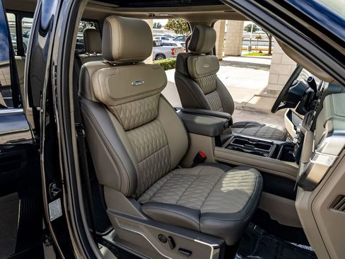 Used 2026 Ford F450 Platinum w/ Platinum Plus Package image 28