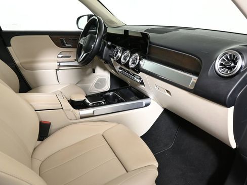 Certified 2023 Mercedes-Benz GLB 250 4MATIC image 25