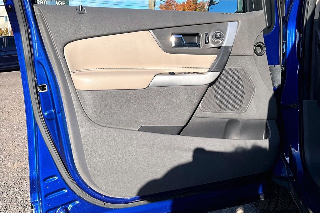 Used 2013 Ford Edge SEL AWD/4WD image 23