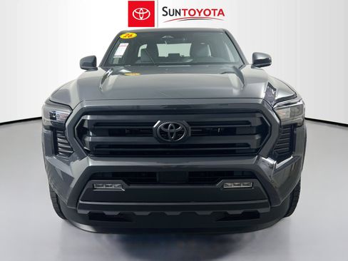 Used 2026 Toyota Tacoma SR5 image 10