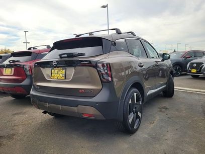 New 2026 Nissan Kicks SR w/ Cold Weather Package