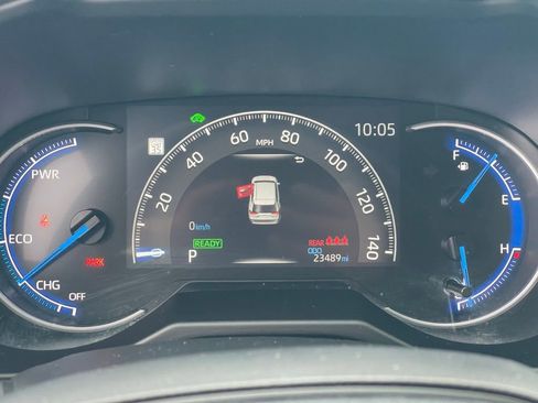 Used 2024 Toyota RAV4 LE image 16