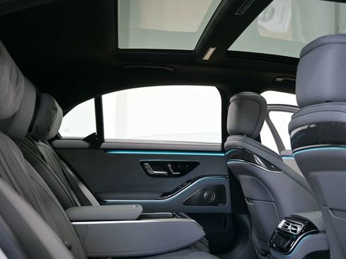 Used 2026 Mercedes-Benz S 63 AMG S image 36