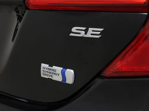 Used 2014 Toyota Camry SE w/ Moonroof Package image 15