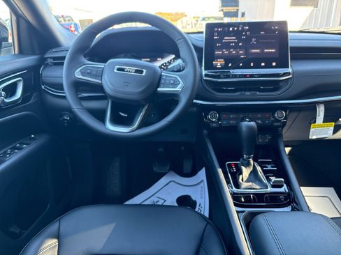 New 2026 Jeep Compass Limited image 5