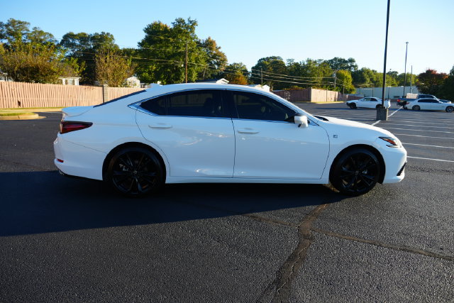 Used 2024 Lexus ES 350 F Sport w/ Accessory Package (Z2) FWD image 9
