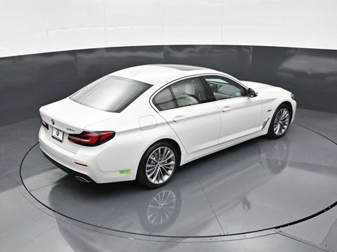 Used 2023 BMW 530e xDrive w/ Executive Package AWD/4WD image 21
