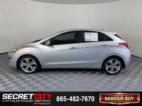 Used 2014 Hyundai Elantra GT w/ Option Group 02 FWD image 4