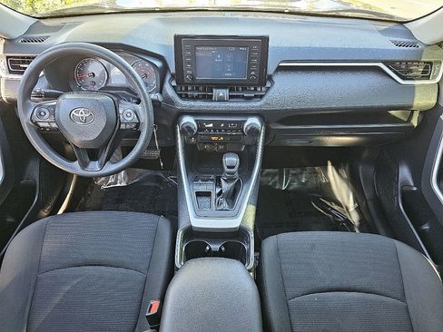 Used 2019 Toyota RAV4 LE image 21