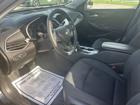Used 2025 Chevrolet Malibu LT FWD image 13