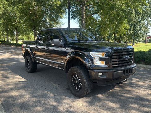 Used 2016 Ford F150 XLT w/ Equipment Group 302A Luxury AWD/4WD image 2