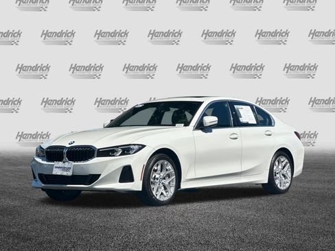 Used 2025 BMW 330i Sedan w/ Premium Package RWD image 9