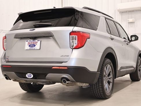 Certified 2023 Ford Explorer XLT w/ Equipment Group 202A image 10
